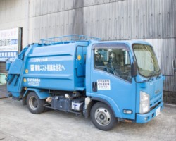 2トンパッカー車