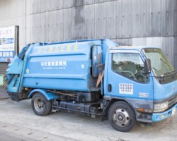 2トンパッカー車