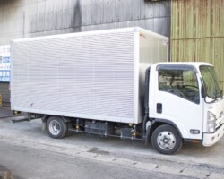 3トン箱車