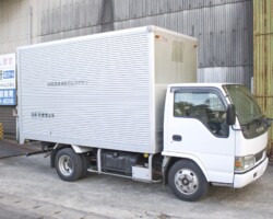 3トン箱車