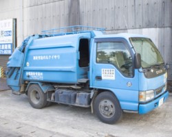 2トンパッカー車