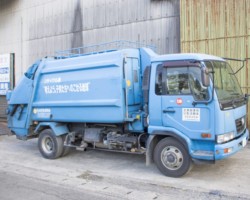 4トンパッカー車